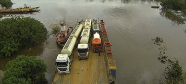 BR 364: Balsa lev ATÉ 24 Horas parágrafo Ser carregada com Caminhões de Alimentos